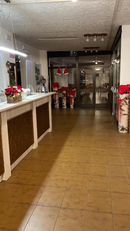 Hotel Sancamillo Dimaro Luaran gambar
